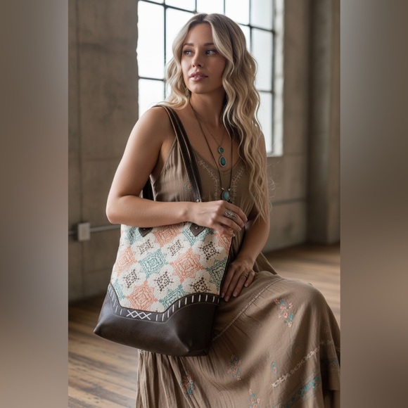 None Handbags - NWT Genuine Leather & Aztec Tribal Print Rug Large Tote Bag Handbag Boho Style